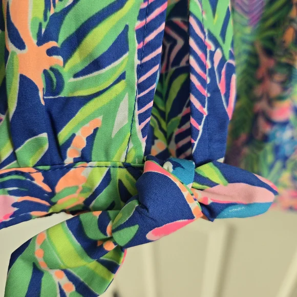 Colorful Floral Women's Top - Picture 4 of 6